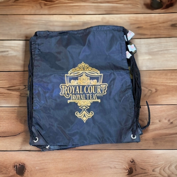 Disney Cruise Line Royal Court Royal Tea Souvenir Black Cinch Backpack NEW - Picture 1 of 3